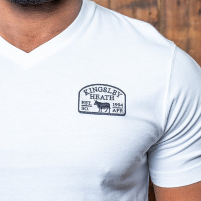 Kingsley Heath Arched Badge V-Neck tee Pelican